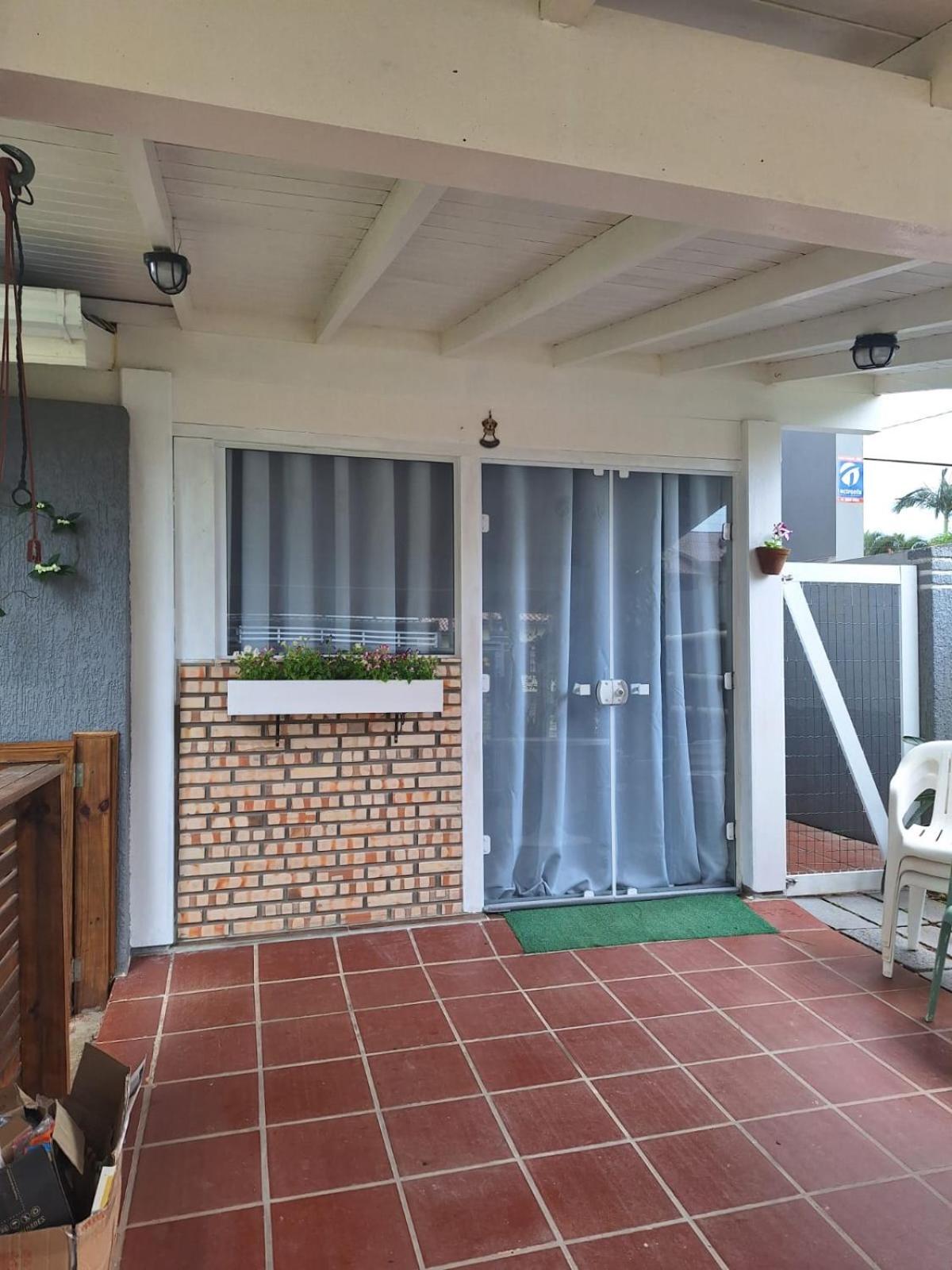Casa Centro Garopaba 1 Suite C/ Sacada المظهر الخارجي الصورة